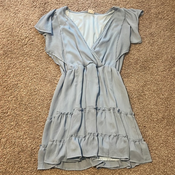 Flutter sleeve boutique dress | Medium | Gently Used - Picture 1 of 4